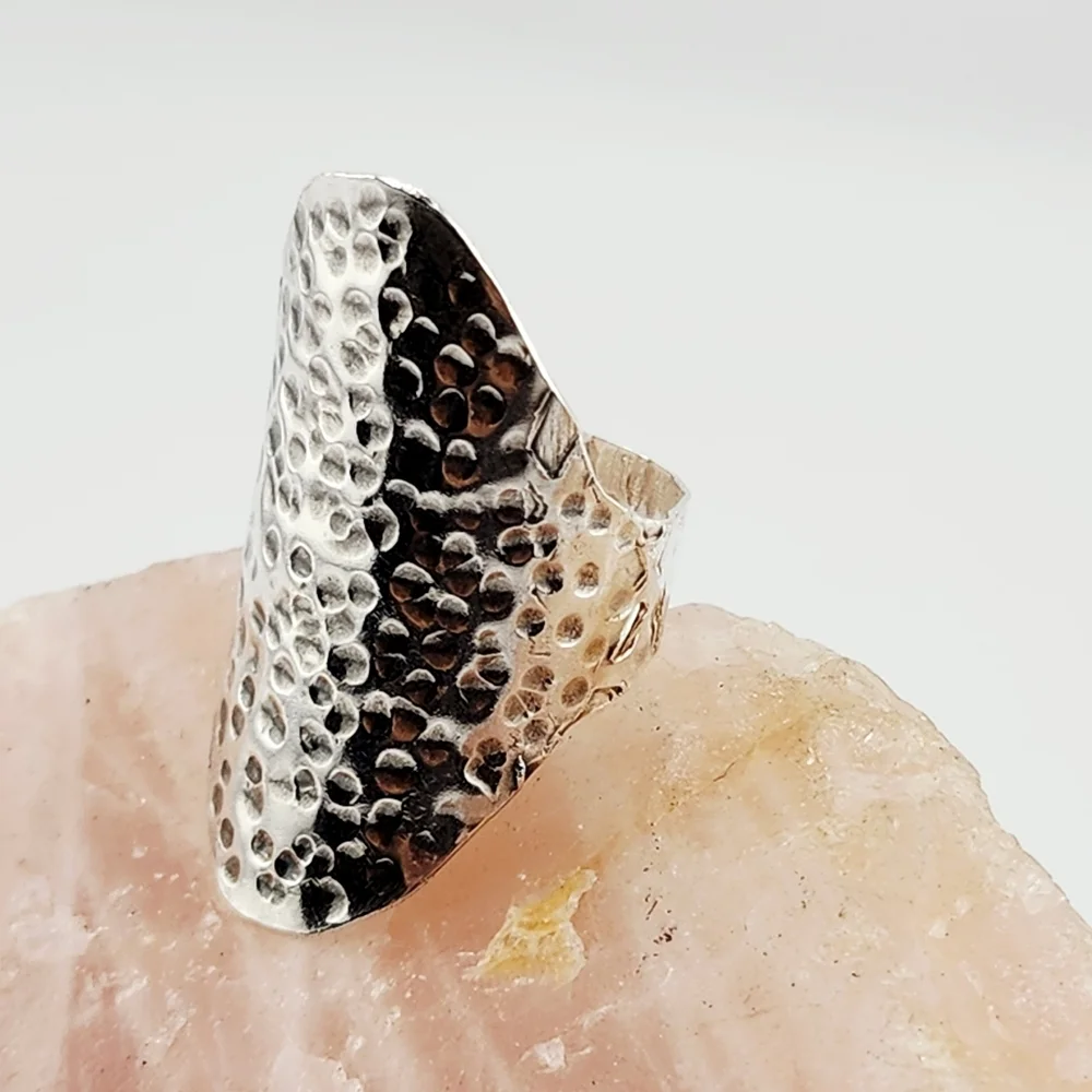 HAMMERED SADDLE STERLING SILVER RING WOMENS SIZE 8